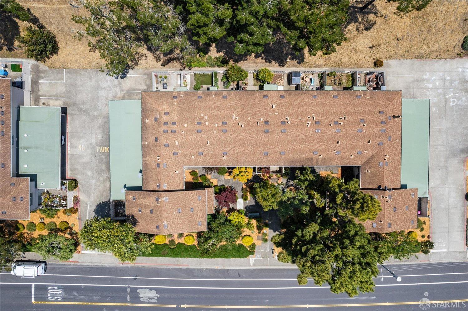 1146 Terra Nova Boulevard