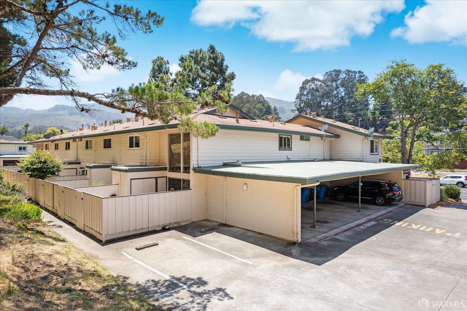 1146 Terra Nova Boulevard