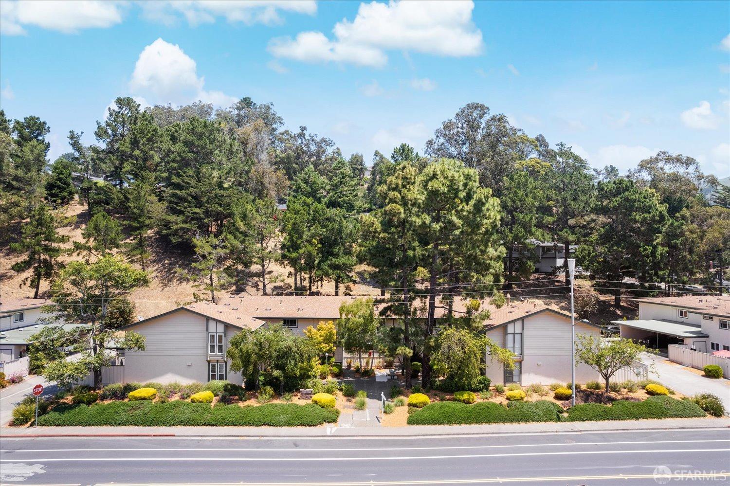 1146 Terra Nova Boulevard