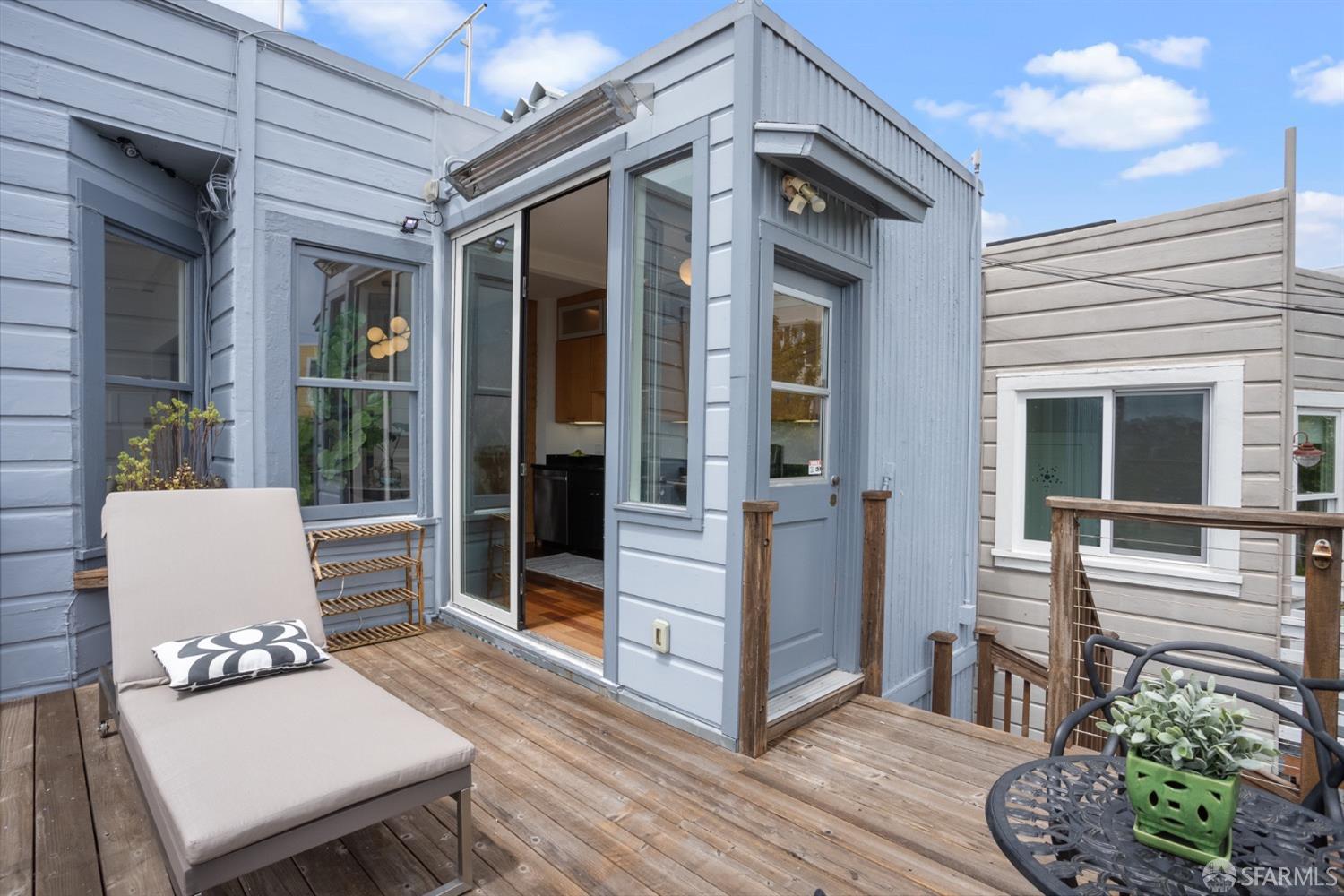 833 Dolores Street
