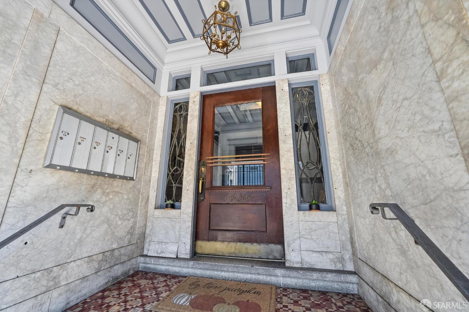 1454 California Street # 2