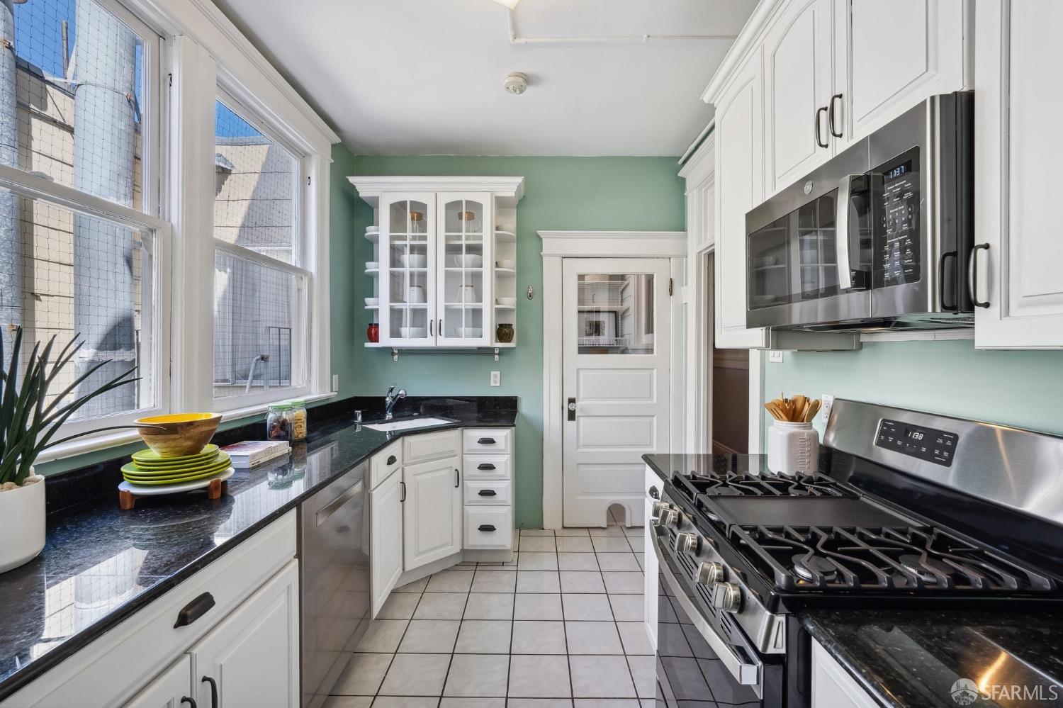 1454 California Street # 2