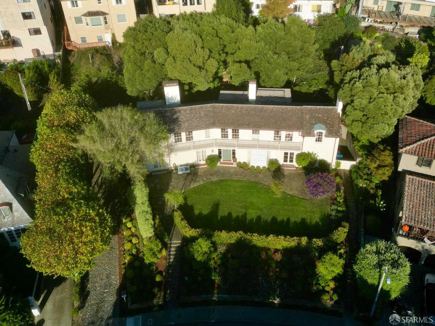 17 San Andreas Way