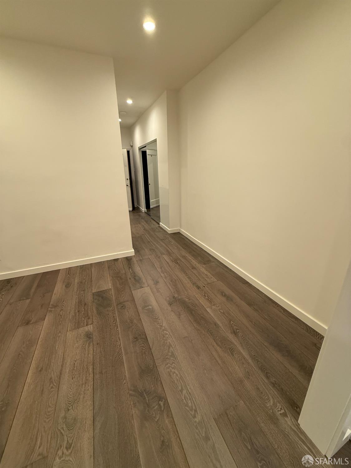 1201 California Street # 207