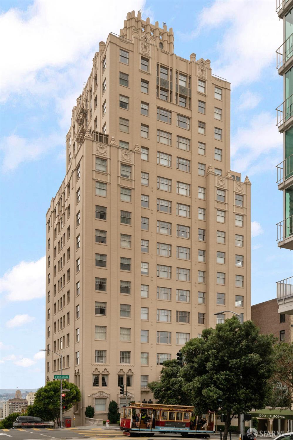 1201 California Street # 207
