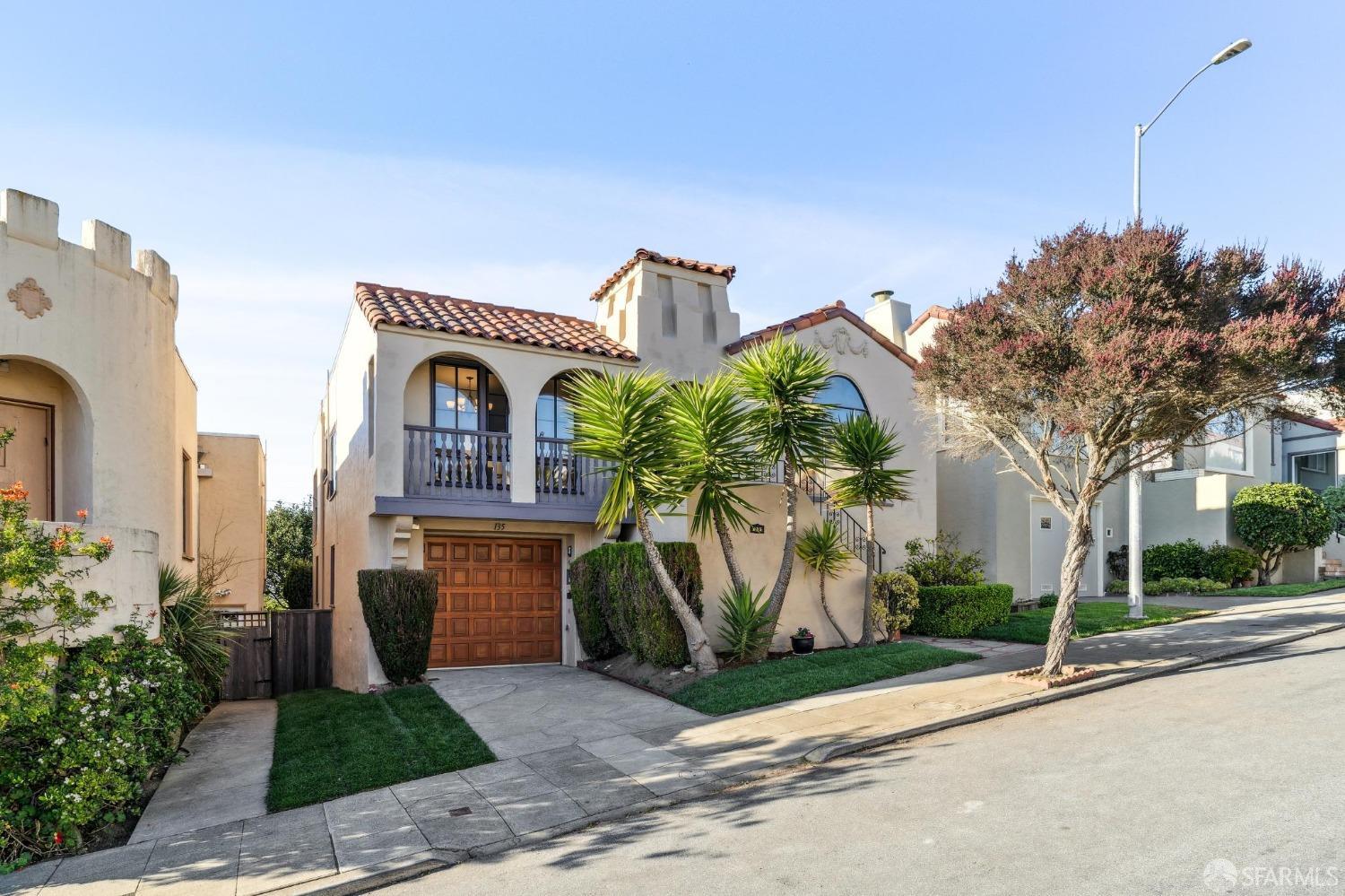 135 Pinehurst Way