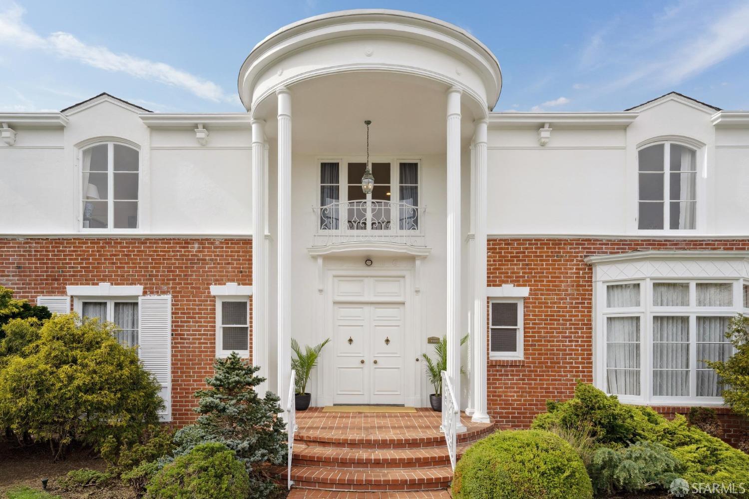 100 Stonecrest Drive