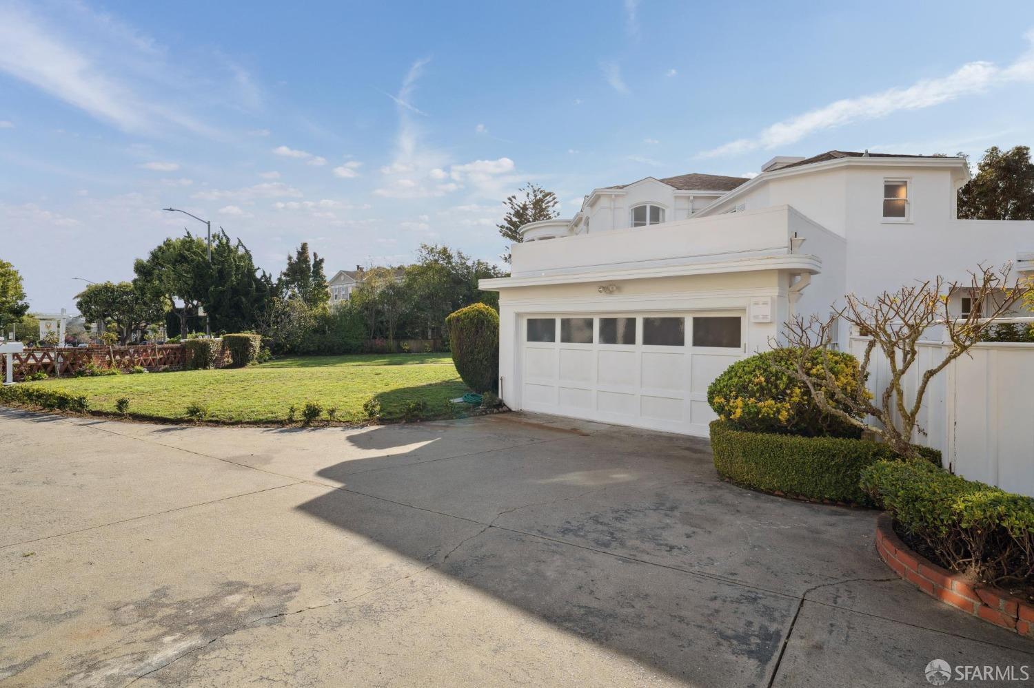 100 Stonecrest Drive