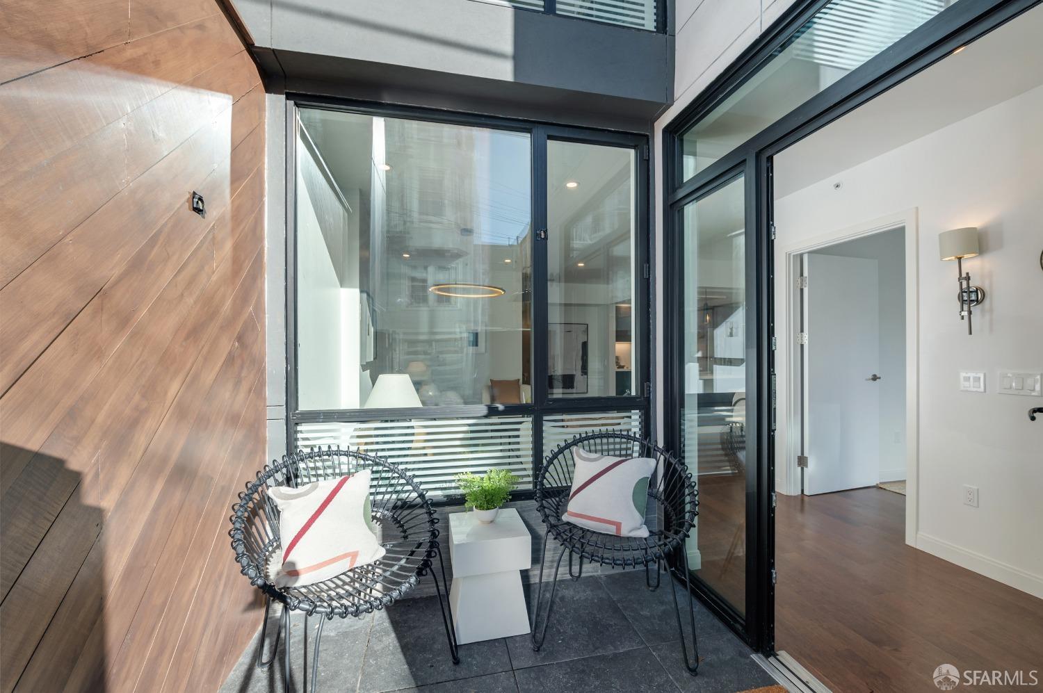 555 Fulton Street # 102