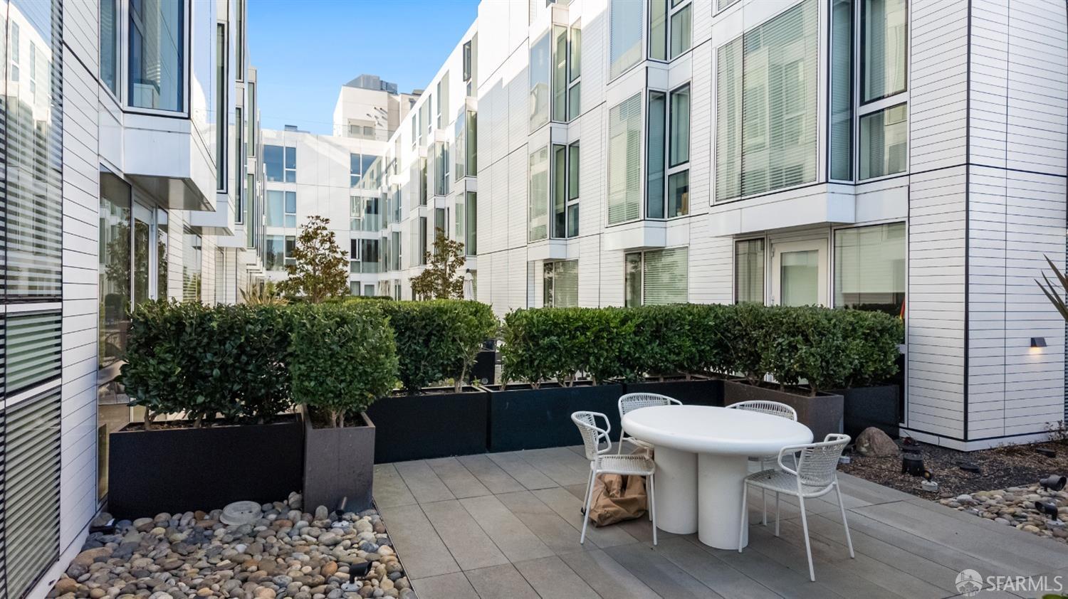 555 Fulton Street # 102