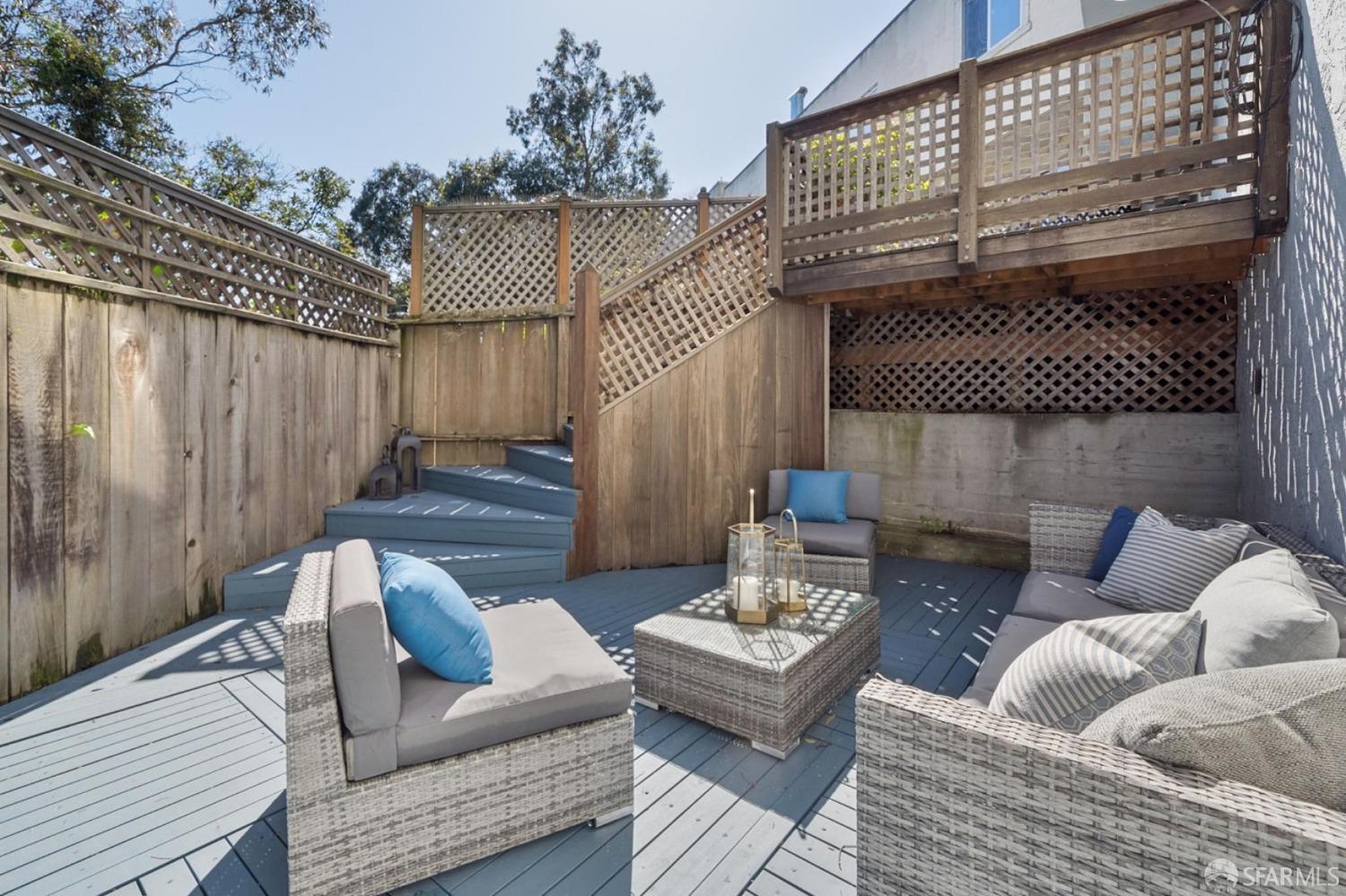 405 Holladay Avenue