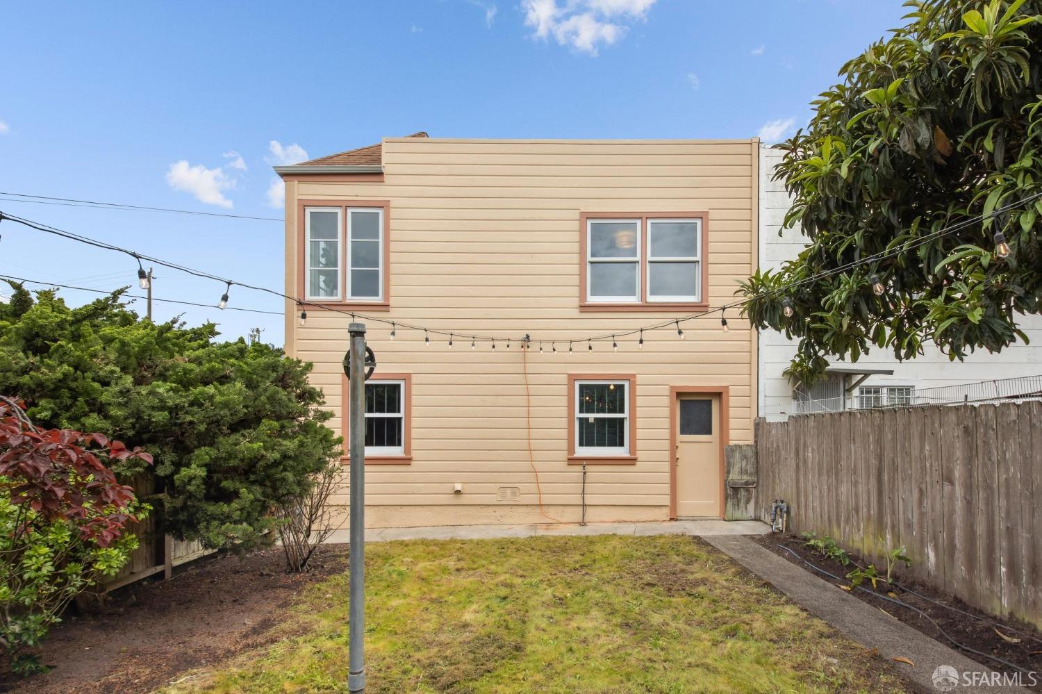 2501 Moraga Street