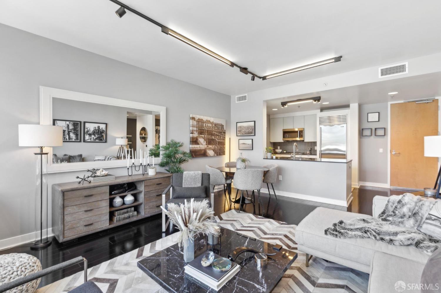 501 Beale Street # 18E