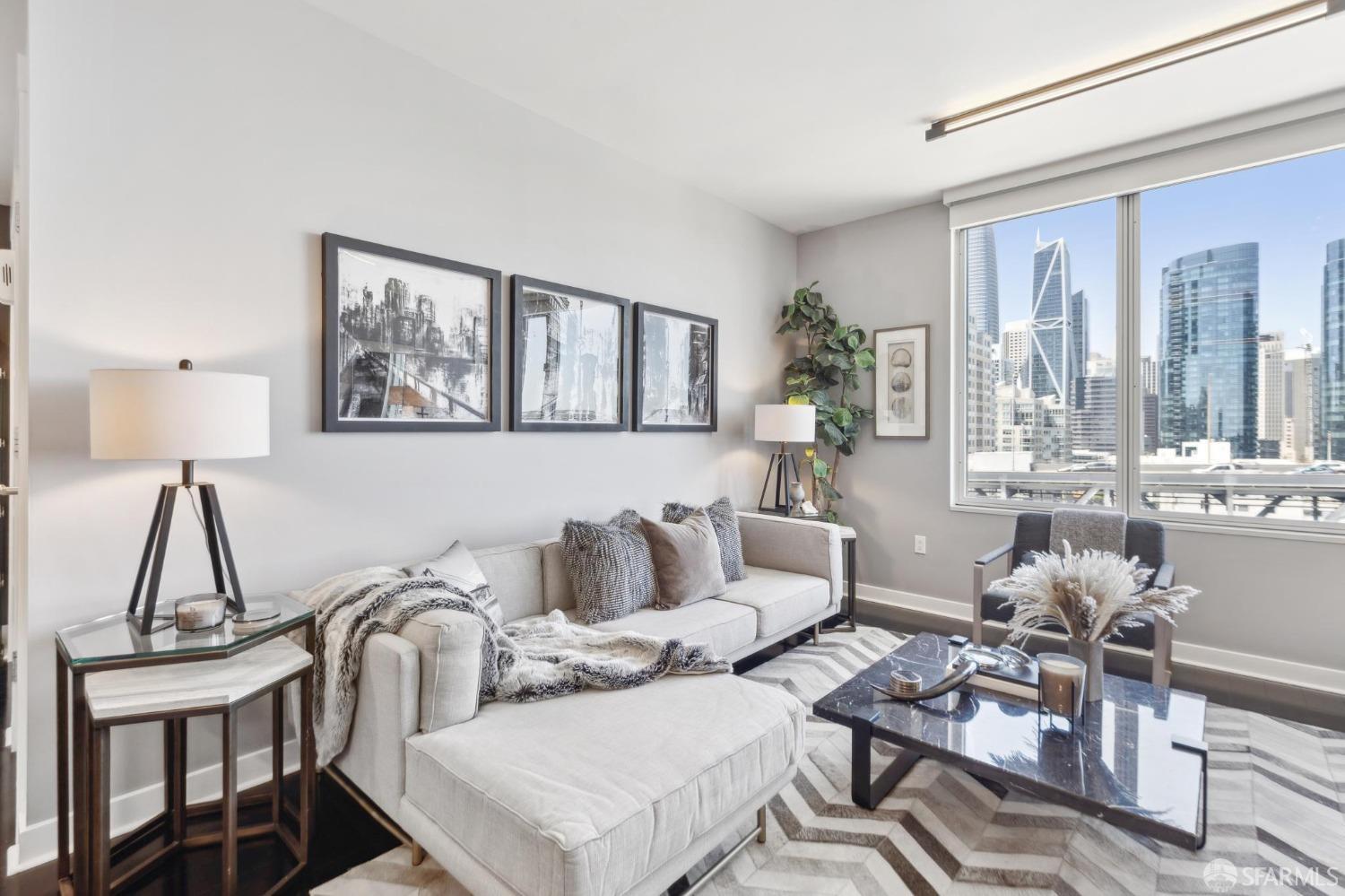 501 Beale Street # 18E