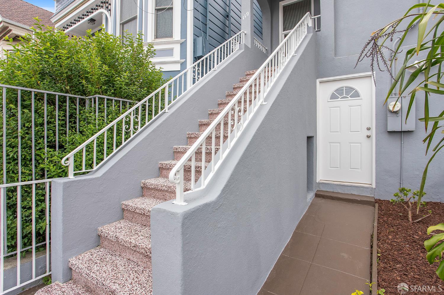119 Madrid Street