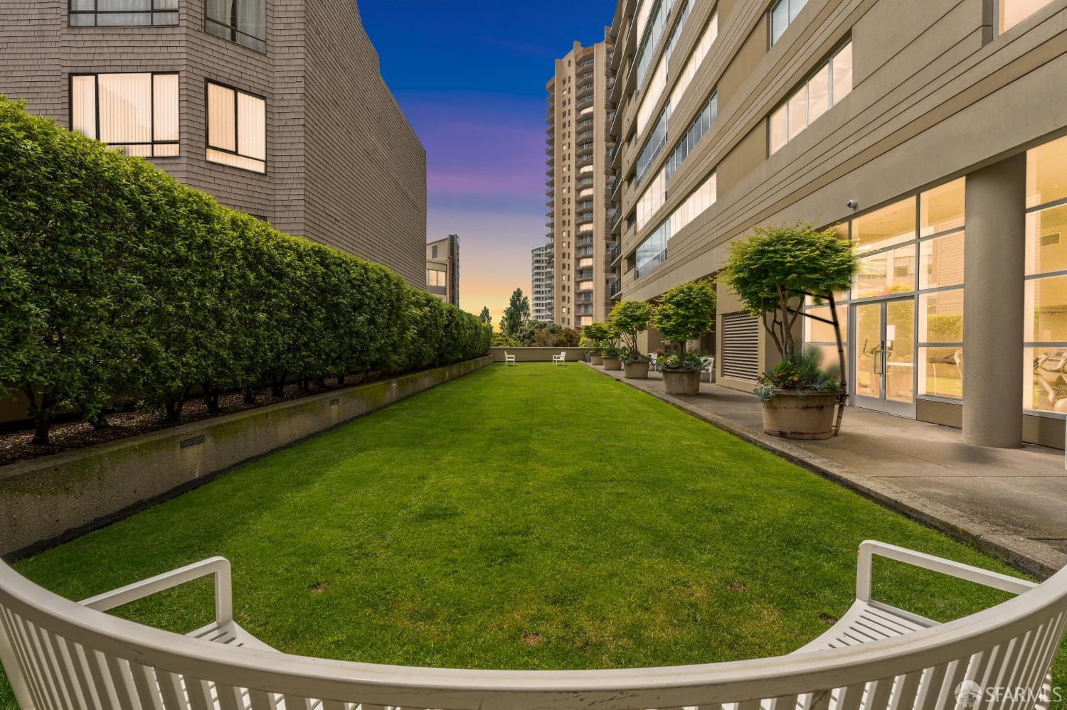 1388 Gough Street # 1001