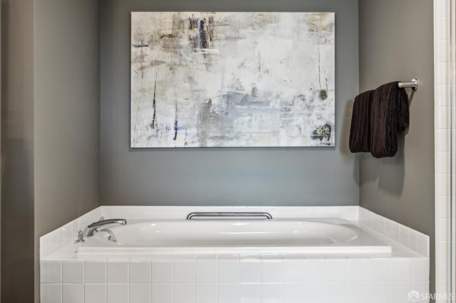 1388 Gough Street # 1001