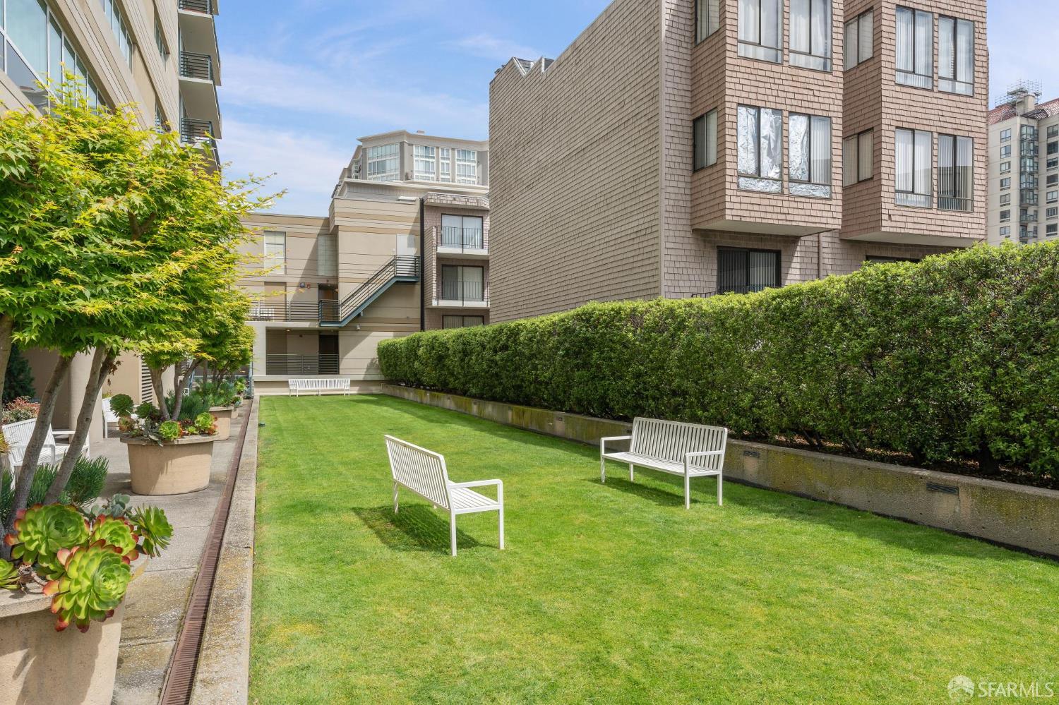 1388 Gough Street # 1001