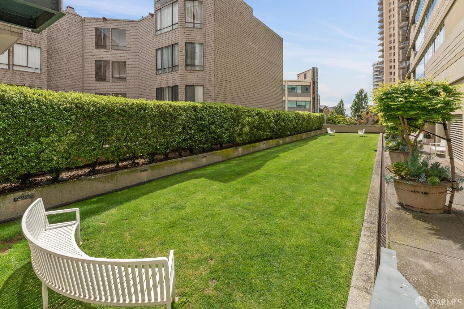 1388 Gough Street # 1001