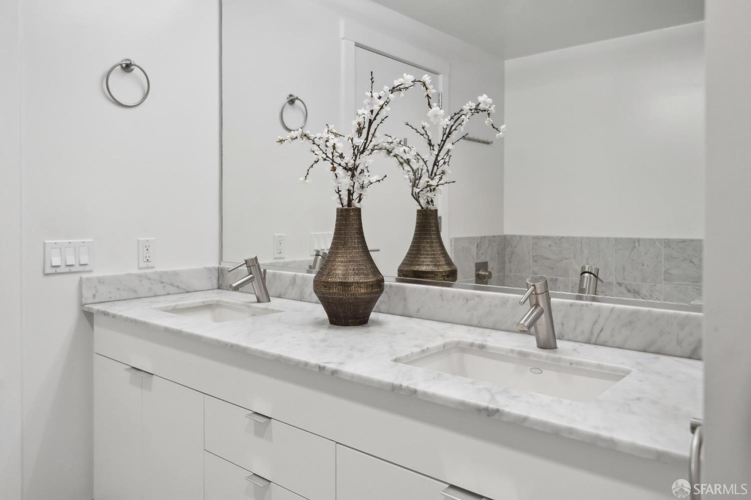 501 Beale Street # 19B
