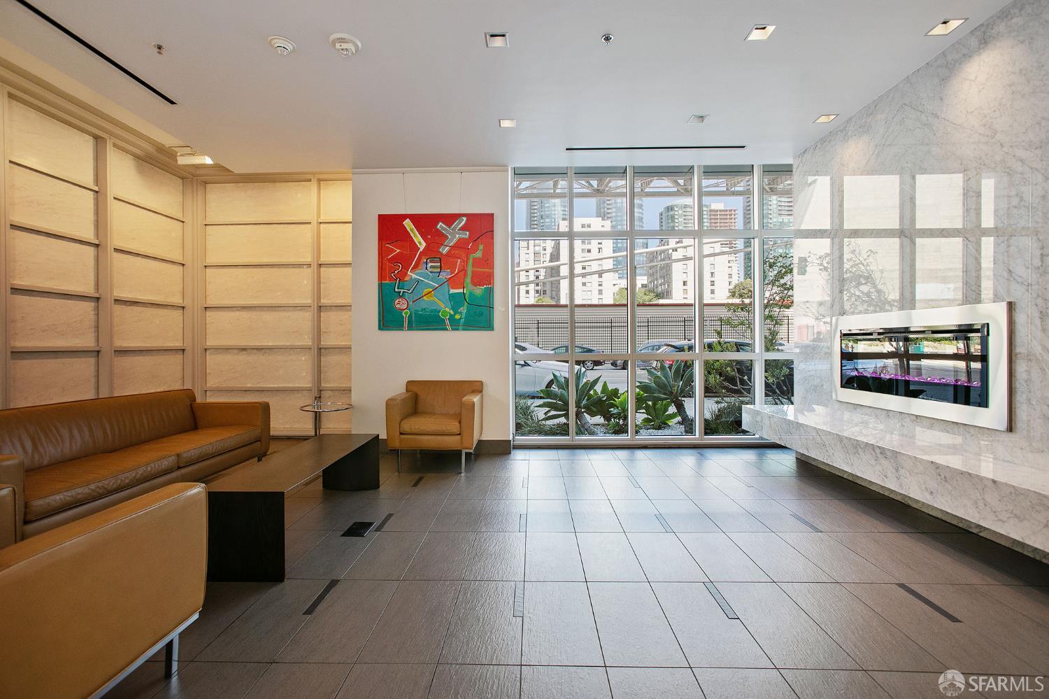 501 Beale Street # 19B