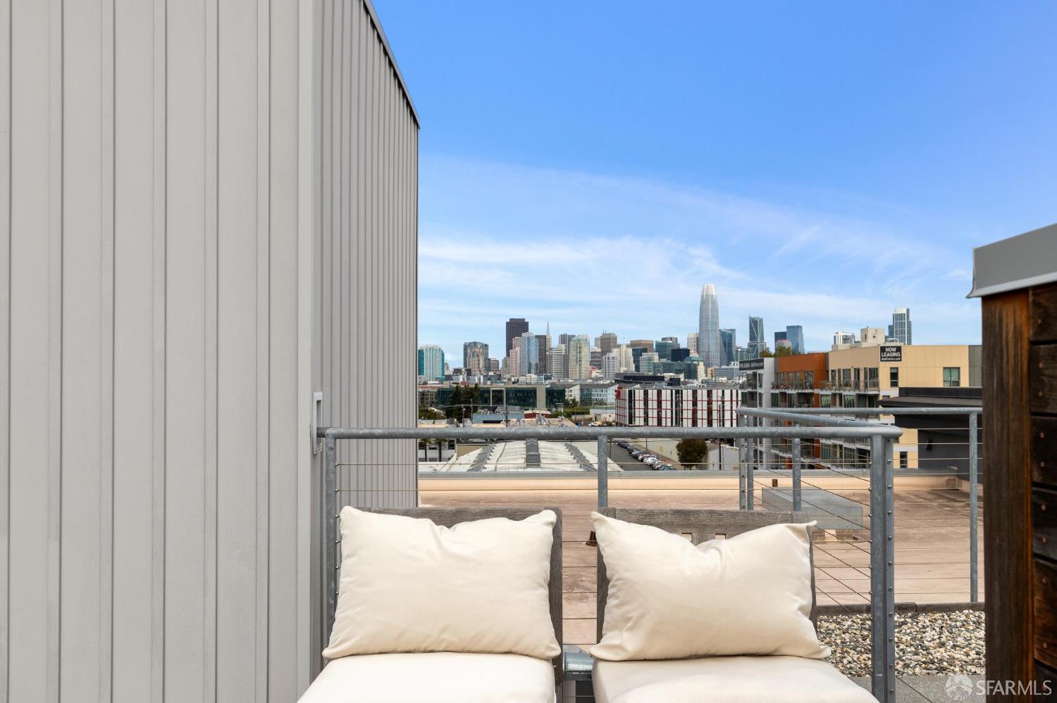 310 Carolina Street # 402