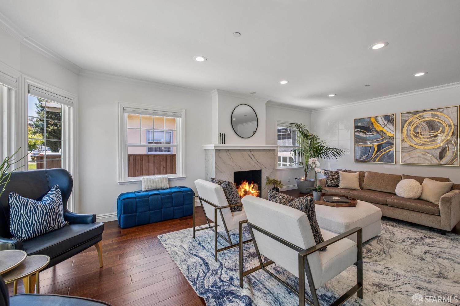 29 16th Avenue