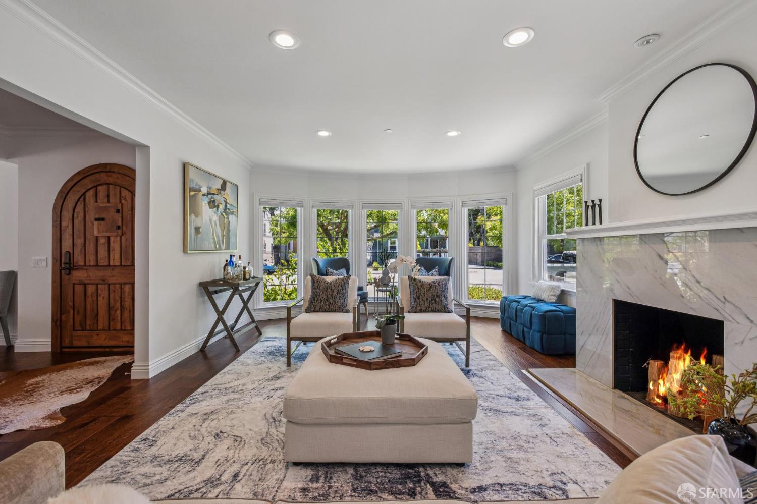 29 16th Avenue