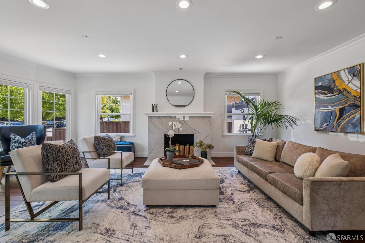 29 16th Avenue