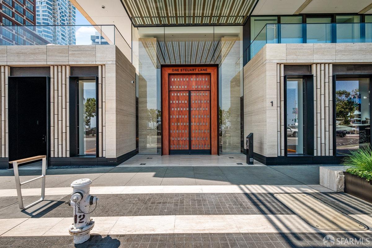 1 Steuart Lane # 1502