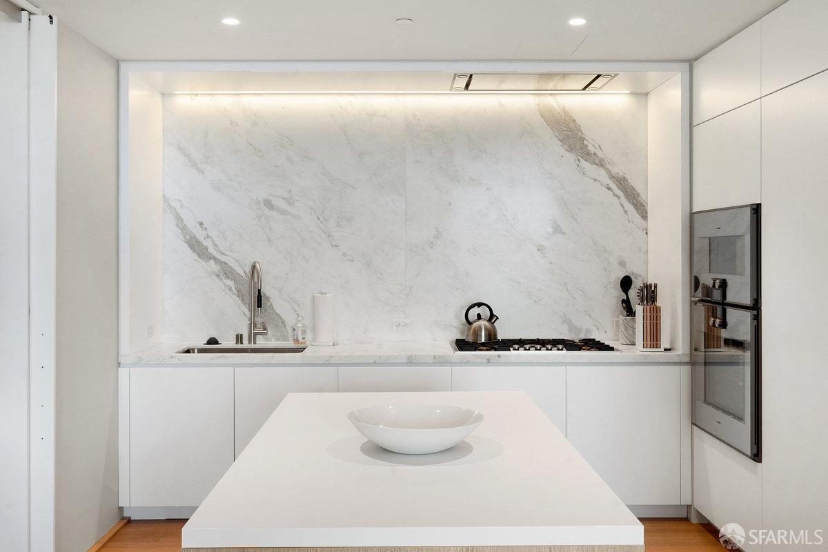 1 Steuart Lane # 1502