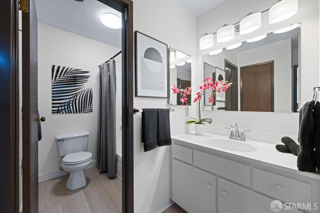 160 Gardenside Drive # 101