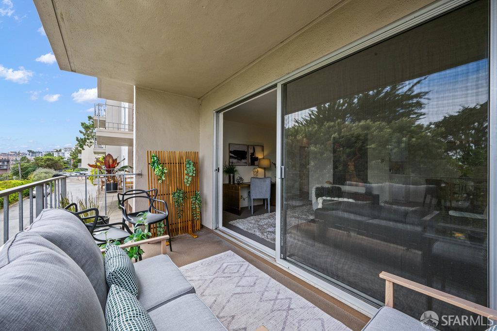 160 Gardenside Drive # 101