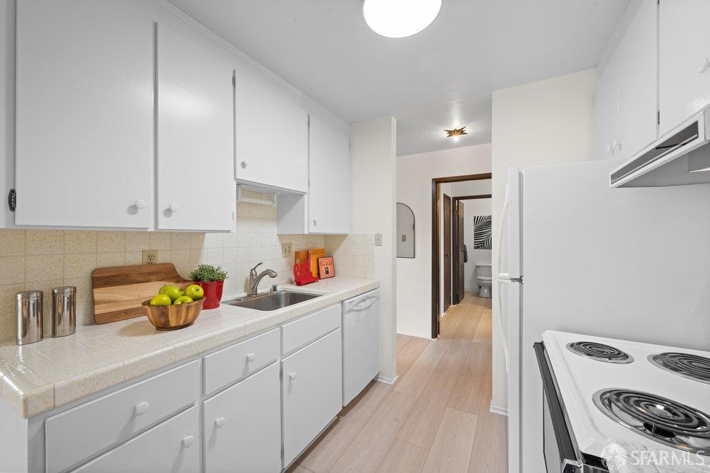 160 Gardenside Drive # 101