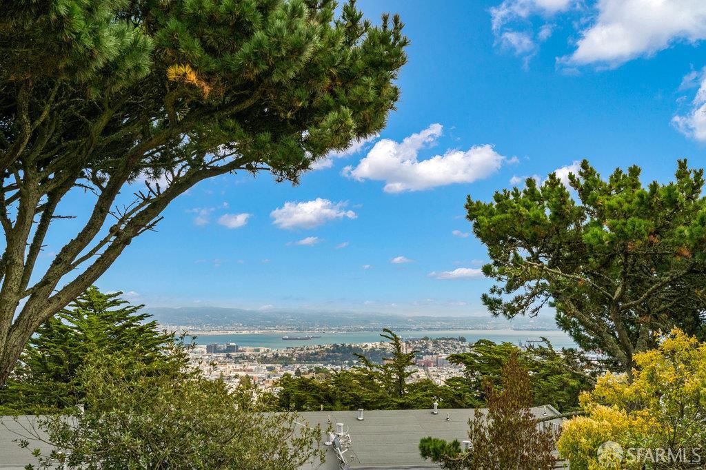 160 Gardenside Drive # 101