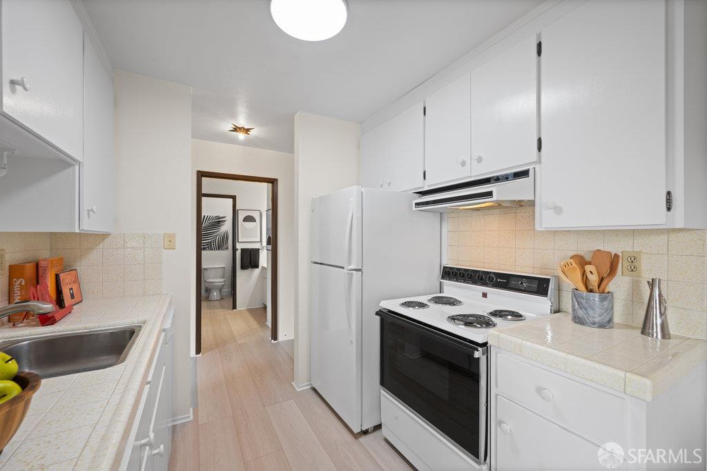 160 Gardenside Drive # 101