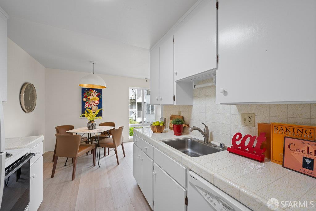 160 Gardenside Drive # 101