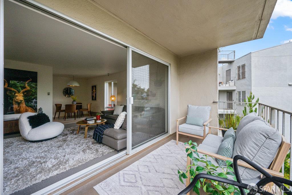 160 Gardenside Drive # 101