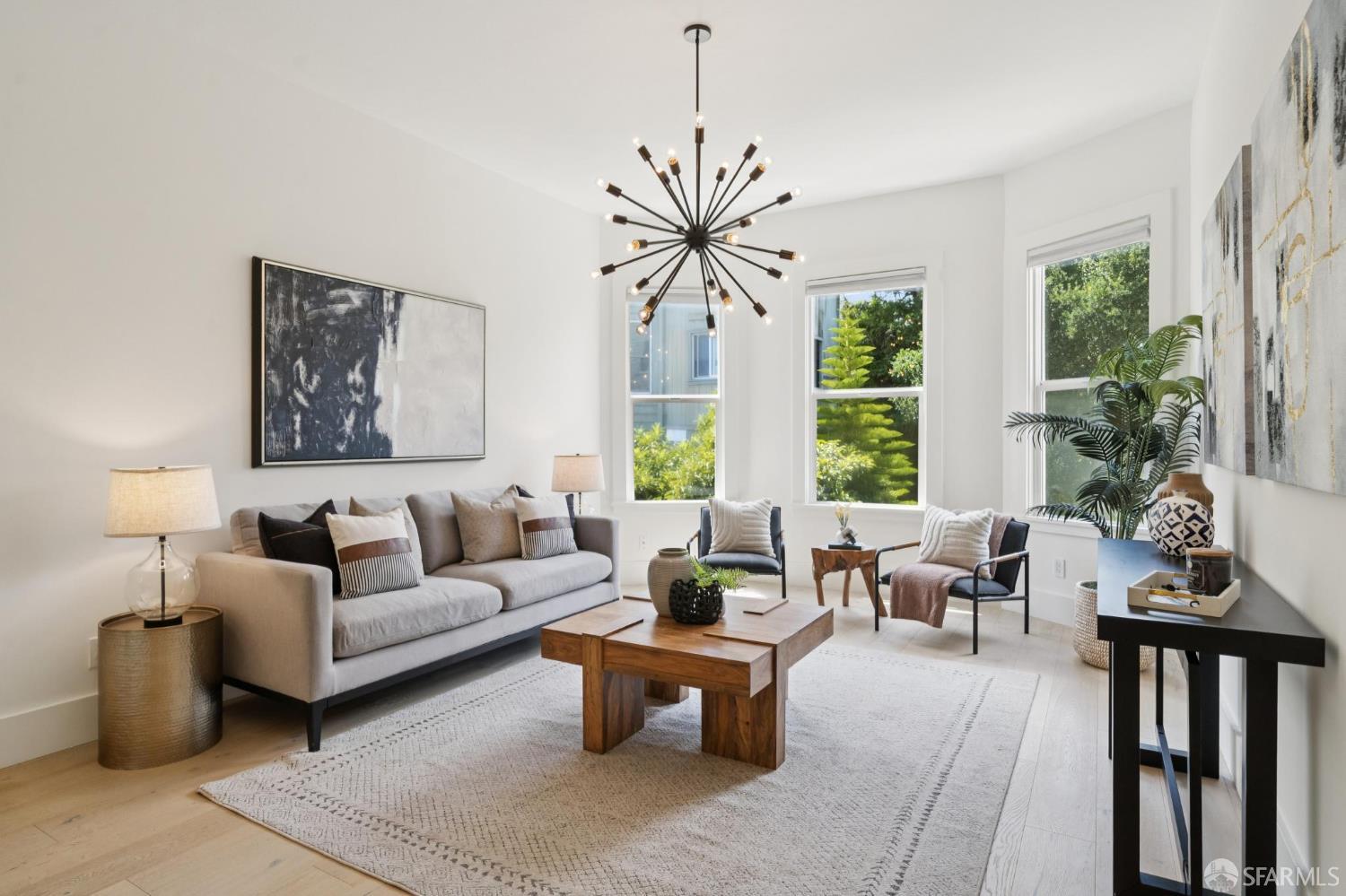 527 Baker Street