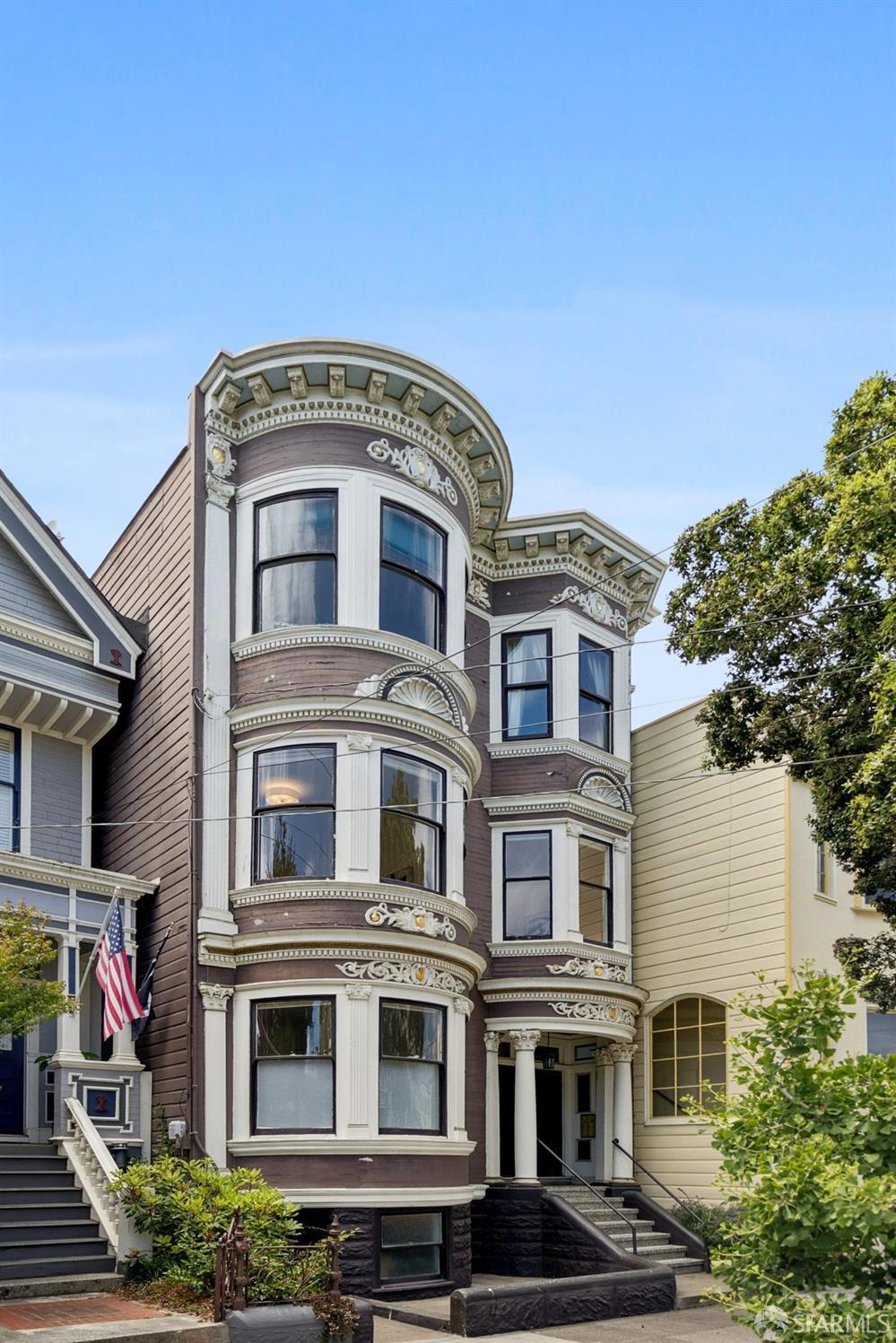 527 Baker Street