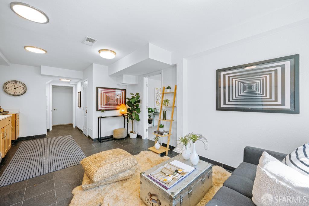 76 Clairview Court