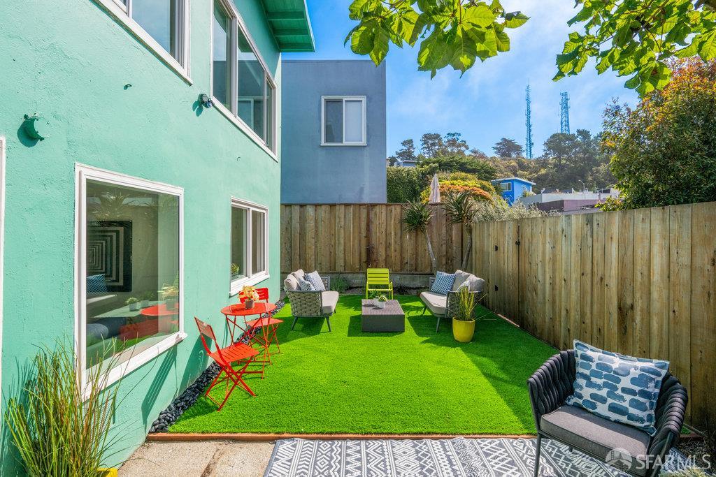 76 Clairview Court