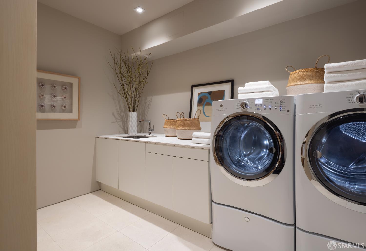 1864 Greenwich Street