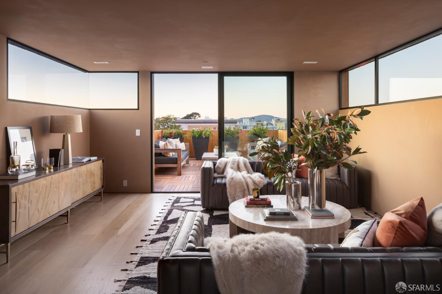 1864 Greenwich Street