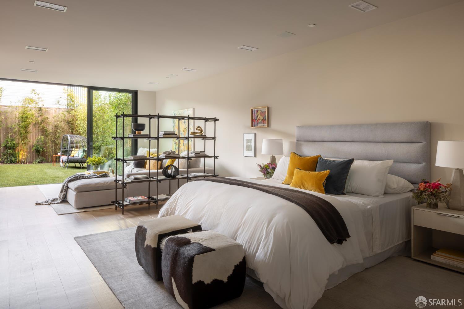 1864 Greenwich Street