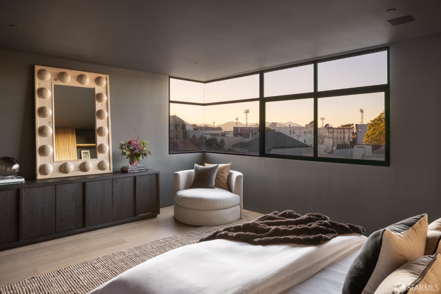 1864 Greenwich Street