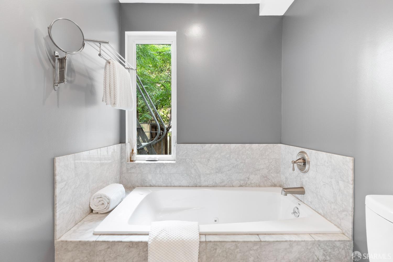 630 Leavenworth Street Unit: Grdn