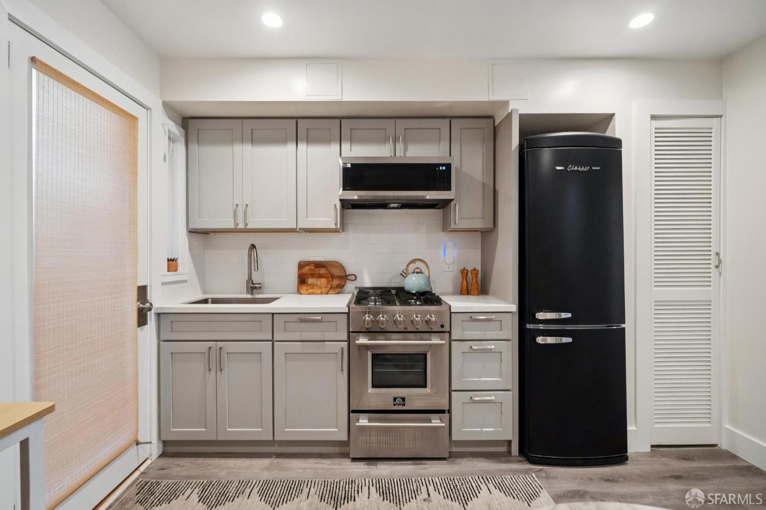 610 Buchanan Street # 1