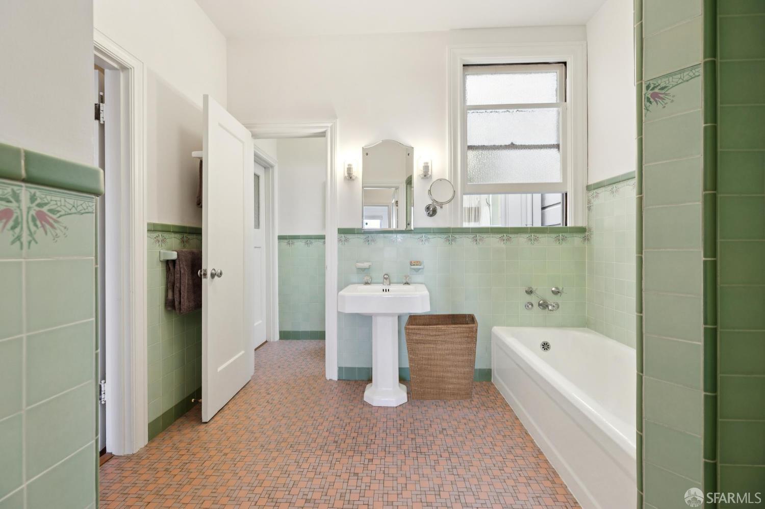 372 Francisco Street, San Francisco