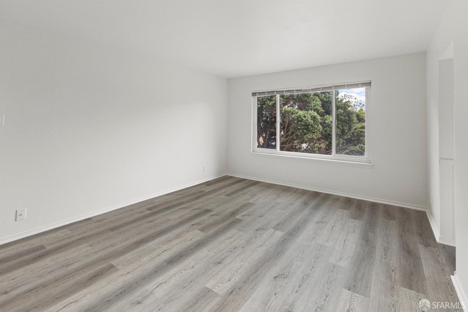 554 Monterey Boulevard